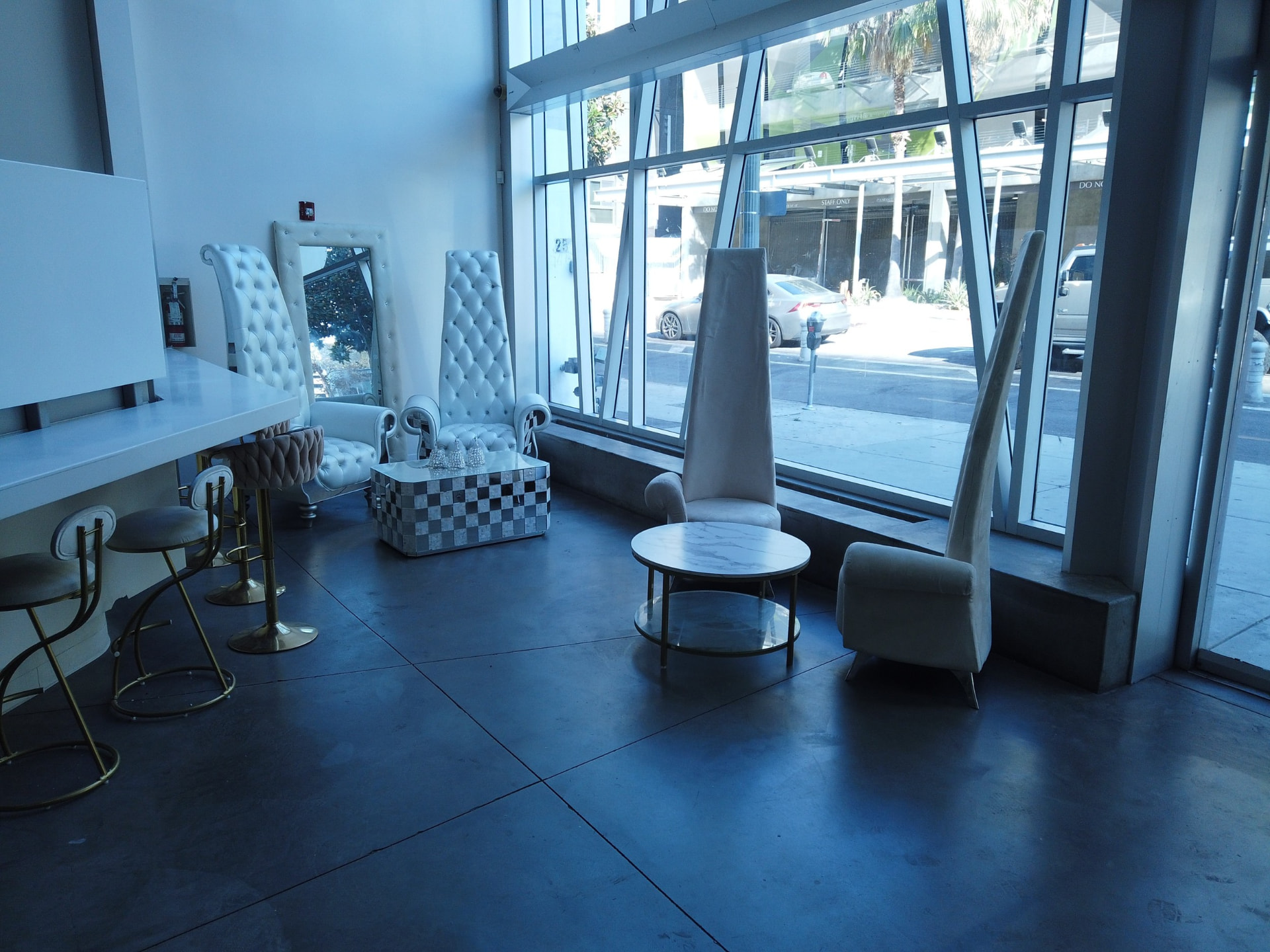 Window-front lounge in daylight